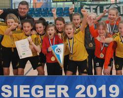 D1-Junioren: Maxine Podstawka holt Futsal-Titel mit U12-Juniorinnen